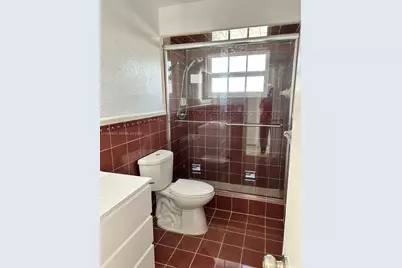 948 E 47th St #948 A, Hialeah, FL 33013 - Photo 6