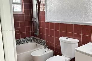 948 E 47th St, Hialeah, FL 33013 - Photo 10