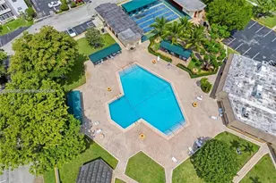 4000 NW 44th Ave, Lauderdale Lakes, FL 33319 - Photo 4