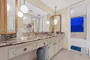 4000 NW 44th Ave, Lauderdale Lakes, FL 33319 - Photo 8