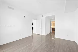 2960 NE 207th St, Aventura, FL 33180 - Photo 14