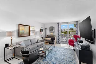 1020 Meridian Ave, Miami Beach, FL 33139 - Photo 2