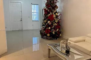 10788 NW 74th Ln, Doral, FL 33178 - Photo 2