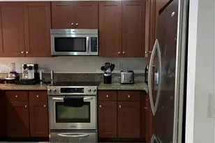 10788 NW 74th Ln, Doral, FL 33178 - Photo 6