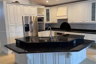 1552 NW 135th Ave, Pembroke Pines, FL 33028 - Photo 2