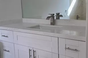 2924 SW 26th St, Miami, FL 33133 - Photo 14