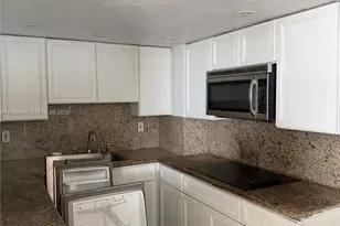 1800 Collins Ave, Miami Beach, FL 33139 - Photo 8