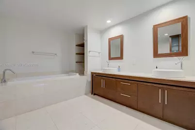 465 Brickell Ave #4301, Miami, FL 33131 - Photo 18