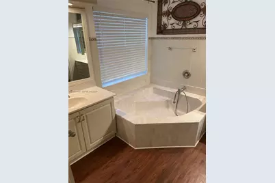 1552 NW 135th Ave, Pembroke Pines, FL 33028 - Photo 10