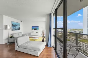 600 NE 36th St, Miami, FL 33137 - Photo 10