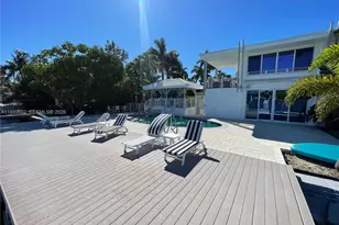 405 N Hibiscus Dr, Miami Beach, FL 33139 - Photo 12