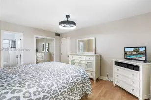 4801 NW 34th St, Lauderdale Lakes, FL 33319 - Photo 14