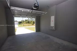1048 Jay Ct, Labelle, FL 33935 - Photo 30