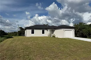 1048 Jay Ct, Labelle, FL 33935 - Photo 6