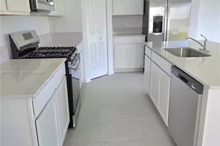 5917 Sweetwood Dr, Port Saint Lucie, FL 34987 - Photo 10