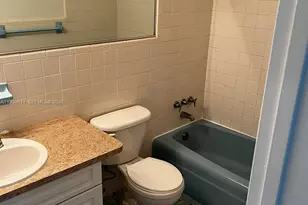 2701 NE 1st St, Pompano Beach, FL 33062 - Photo 8