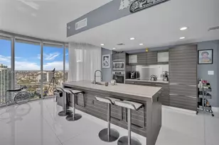 200 Biscayne Blvd Way, Miami, FL 33131 - Photo 8