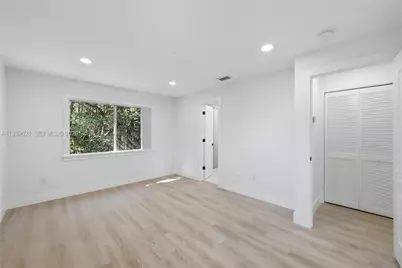 5703 NW 48th Ave, Coconut Creek, FL 33073 - Photo 16