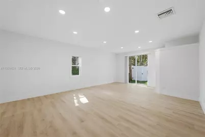 5703 NW 48th Ave, Coconut Creek, FL 33073 - Photo 8