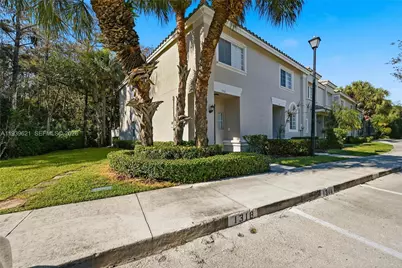 5703 NW 48th Ave, Coconut Creek, FL 33073 - Photo 2