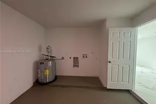 116 NW 10th St, Hallandale Beach, FL 33009 - Photo 22