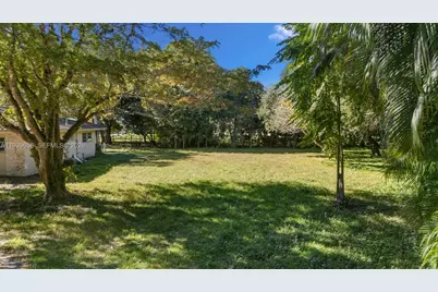 13500 SW 68th Ct, Pinecrest, FL 33156 - Photo 4