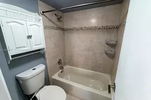 10425 SW 112th Ave, Miami, FL 33176 - Photo 6