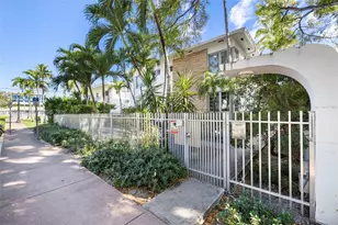 1045 Lenox Ave., Miami Beach, FL 33139 - Photo 16