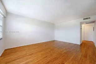 13450 SW 3rd St, Pembroke Pines, FL 33027 - Photo 12