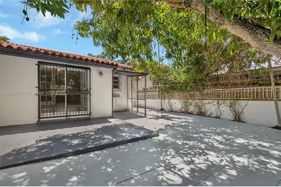 2327 SW 22nd Ter #Front, Miami, FL 33145 - Photo 24