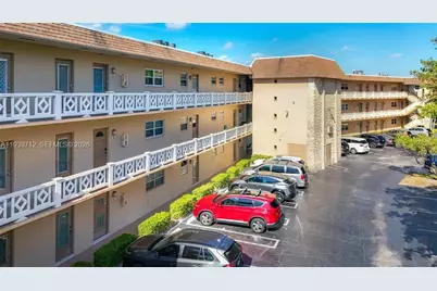 5001 NW 34th St #205, Lauderdale Lakes, FL 33319 - Photo 8