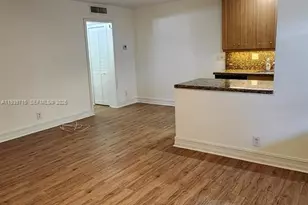 1423 Holly Heights Dr, Fort Lauderdale, FL 33304 - Photo 2