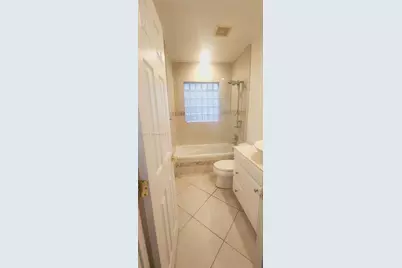 1423 Holly Heights Dr #17, Fort Lauderdale, FL 33304 - Photo 18