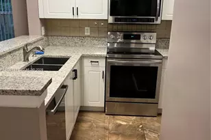 4767 Via Palm Lakes, West Palm Beach, FL 33417 - Photo 10