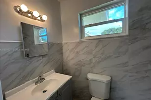 15020 NE 6th Pl, Miami, FL 33161 - Photo 20