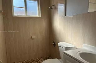 15020 NE 6th Pl, Miami, FL 33161 - Photo 16