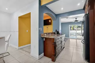 2410 Gulfstream Dr, Miramar, FL 33023 - Photo 14