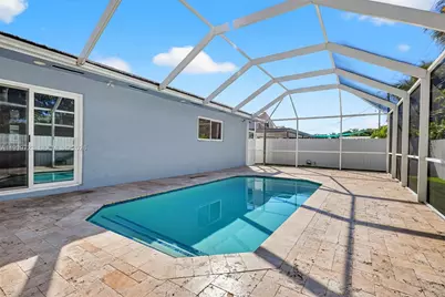 2410 Gulfstream Dr, Miramar, FL 33023 - Photo 4