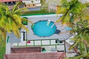 16950 SW 93rd Ave, Palmetto Bay, FL 33157 - Photo 2