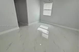 1649 NE 30th Ct, Pompano Beach, FL 33064 - Photo 8