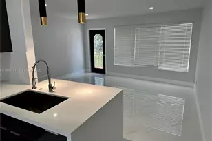 1649 NE 30th Ct, Pompano Beach, FL 33064 - Photo 4