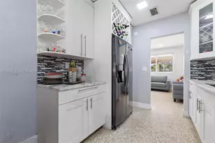 325 SE 9th Ave, Hialeah, FL 33010 - Photo 12