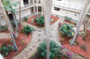 8015 SW 107th Ave, Miami, FL 33173 - Photo 22