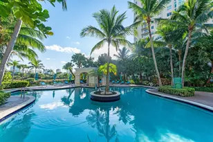 19501 W Country Club Dr, Aventura, FL 33180 - Photo 36