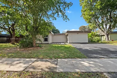 8001 NW 68th Ter, Tamarac, FL 33321 - Photo 1