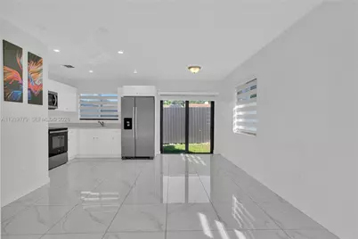 2490 NW 44th St, Miami, FL 33142 - Photo 36