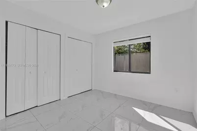 2490 NW 44th St, Miami, FL 33142 - Photo 4