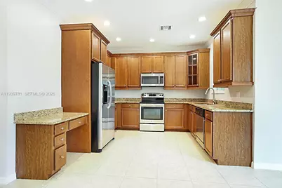 4631 Mediterranean Cir, Palm Beach Gardens, FL 33418 - Photo 10