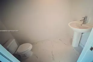 2505 NE 193rd St, Aventura, FL 33180 - Photo 4