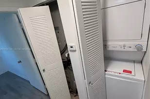 185 SE 14th Terrace, Miami, FL 33131 - Photo 24